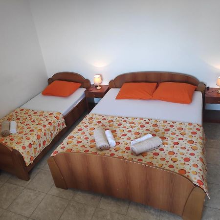 באר Apartmani Vitic מראה חיצוני תמונה