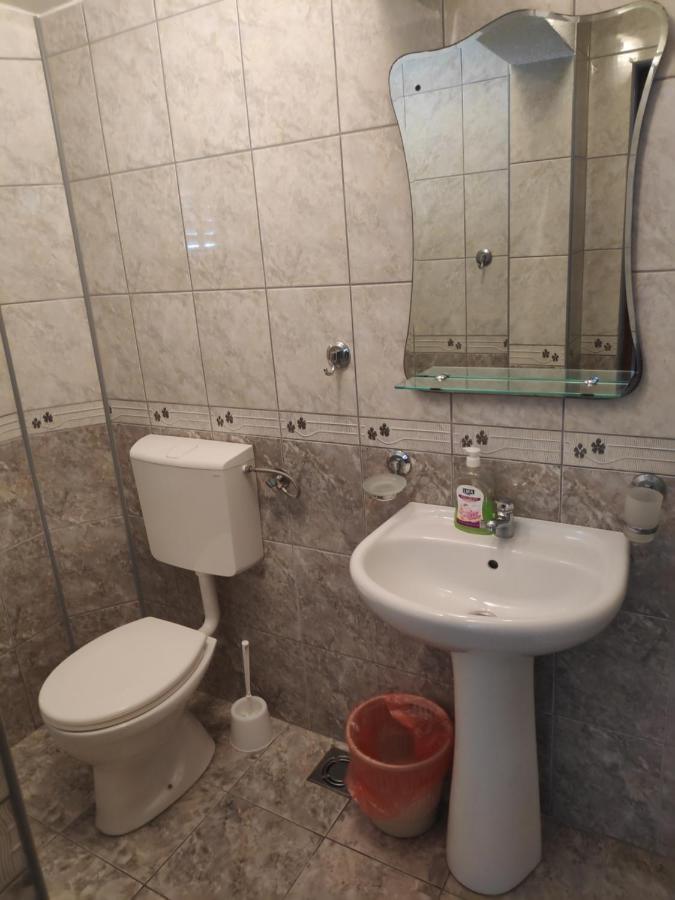 באר Apartmani Vitic מראה חיצוני תמונה
