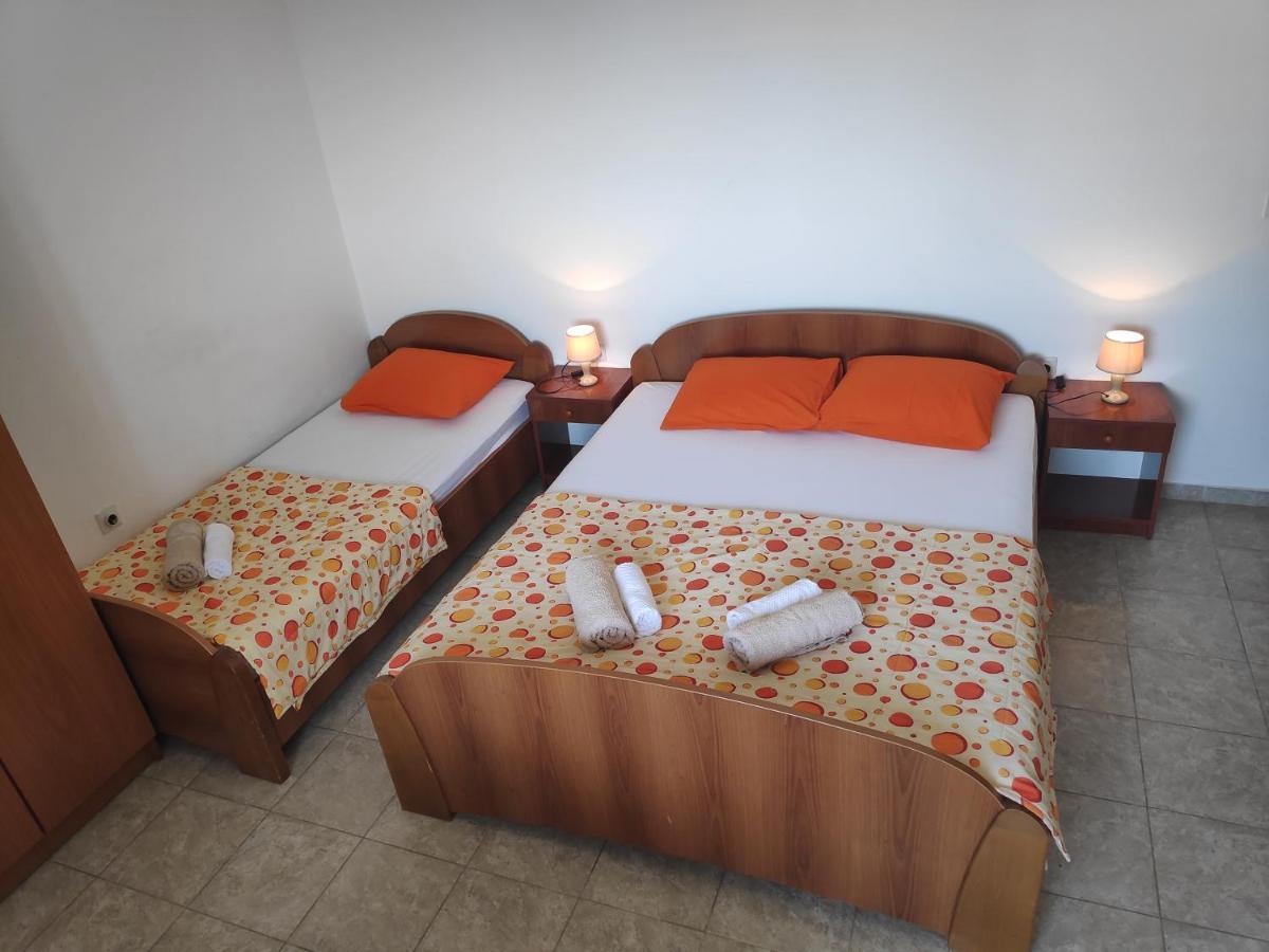 באר Apartmani Vitic מראה חיצוני תמונה