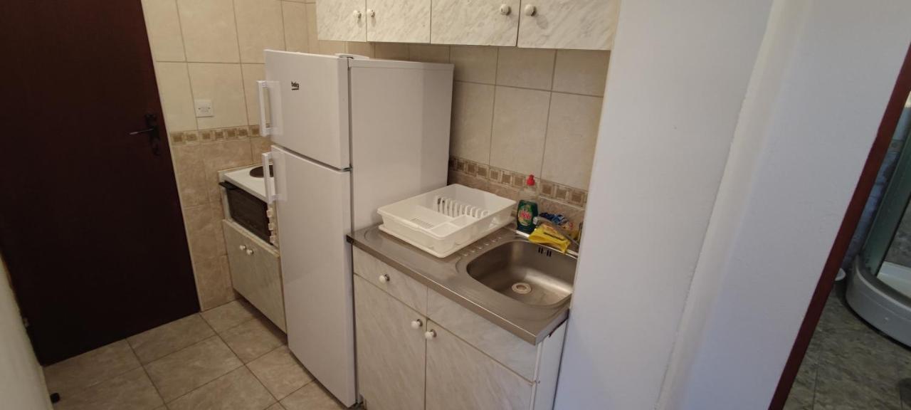 באר Apartmani Vitic מראה חיצוני תמונה