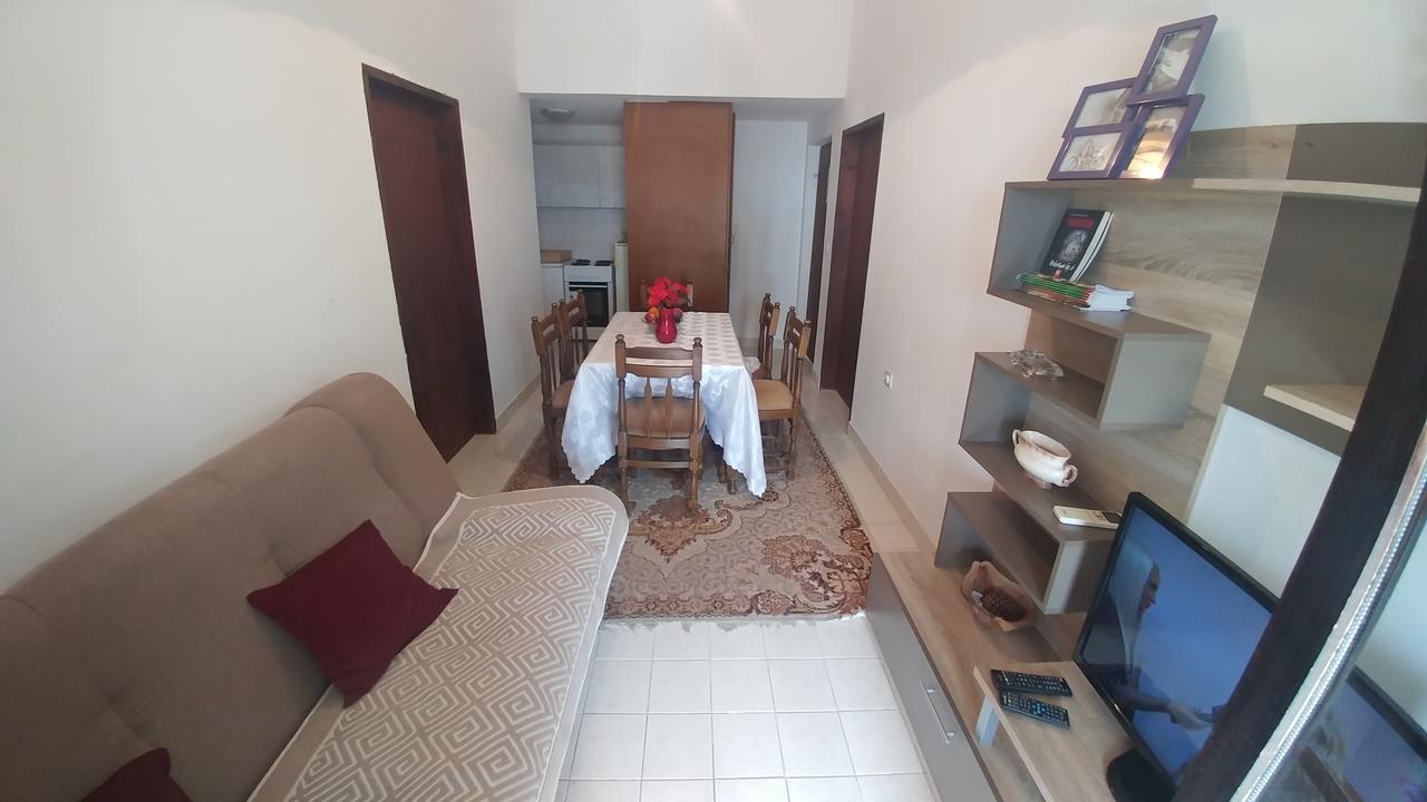 באר Apartmani Vitic מראה חיצוני תמונה