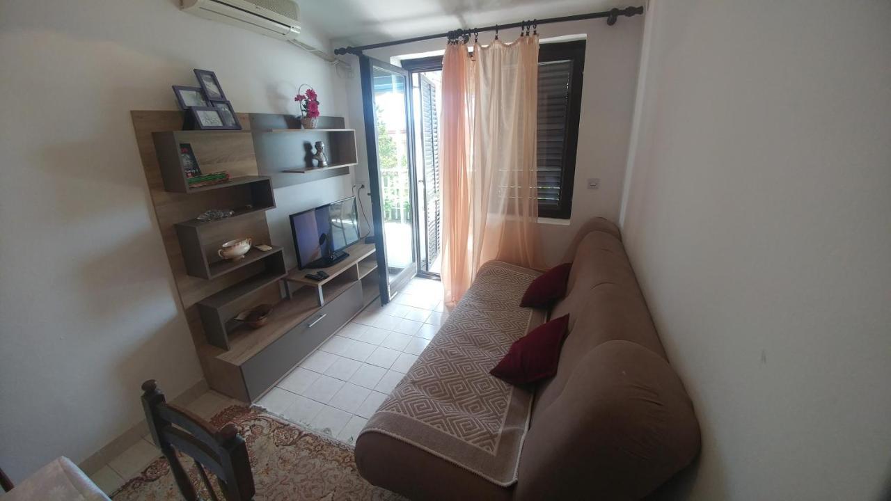באר Apartmani Vitic מראה חיצוני תמונה