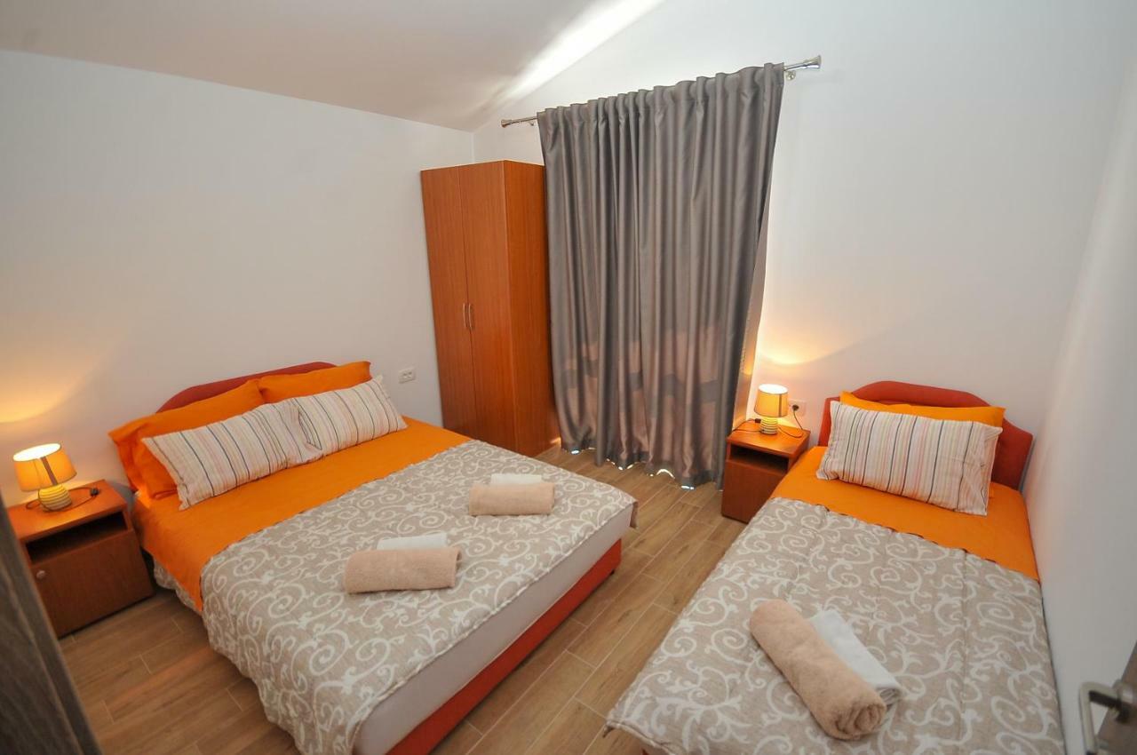 באר Apartmani Vitic מראה חיצוני תמונה