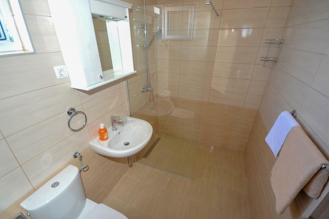 באר Apartmani Vitic מראה חיצוני תמונה